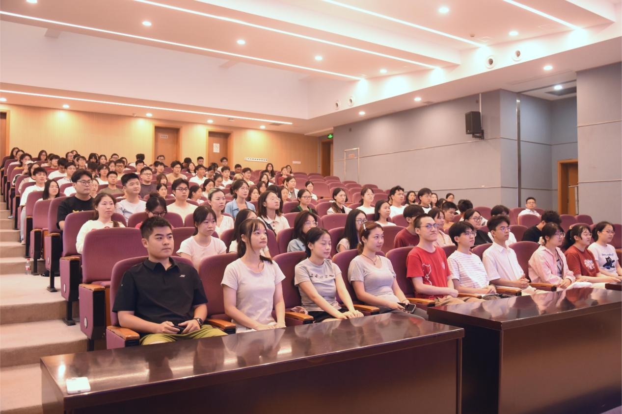 C:/Users/ASUS/Desktop/入学教育原图素材/DSC_3821.JPGDSC_3821